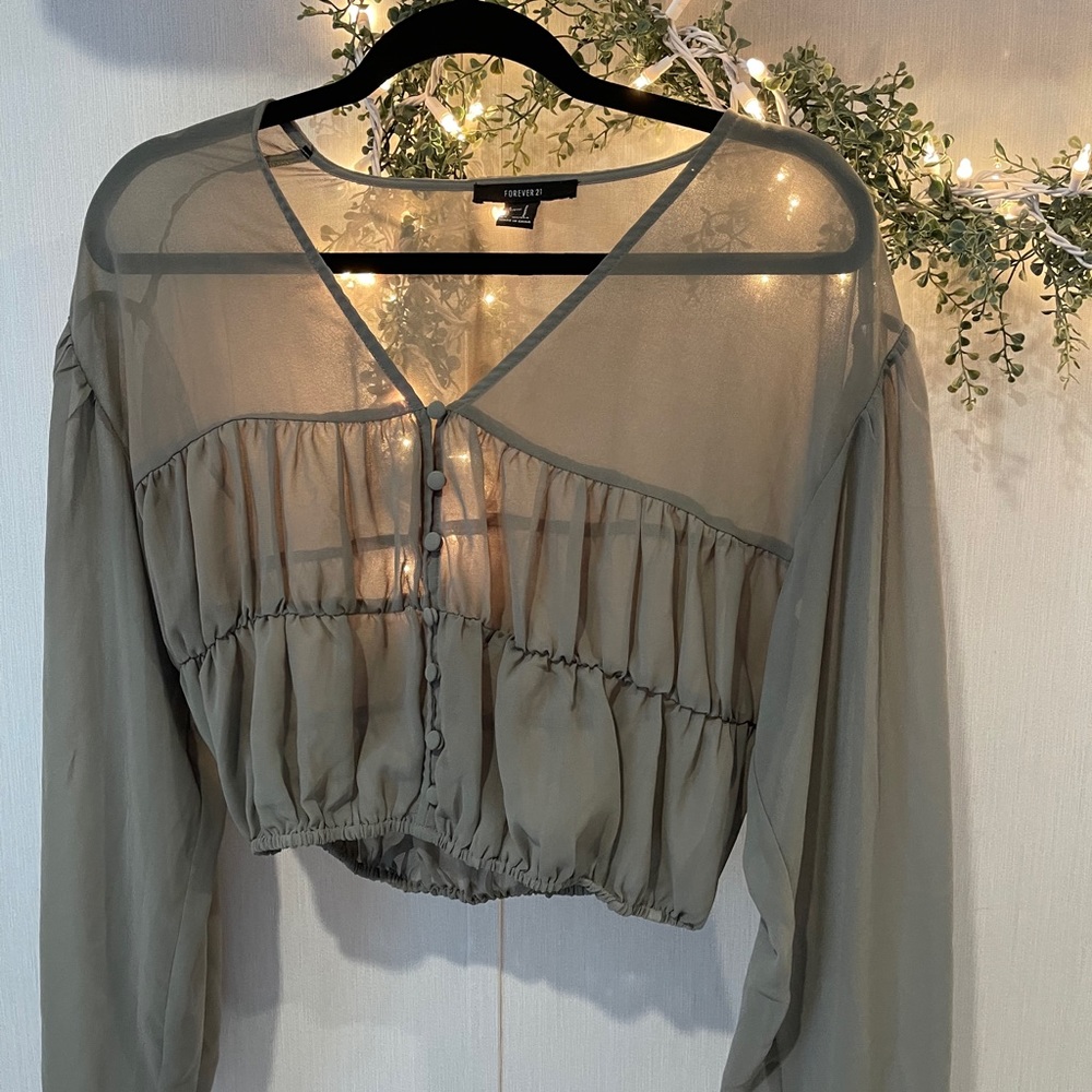 FOREVER 21 small shirt